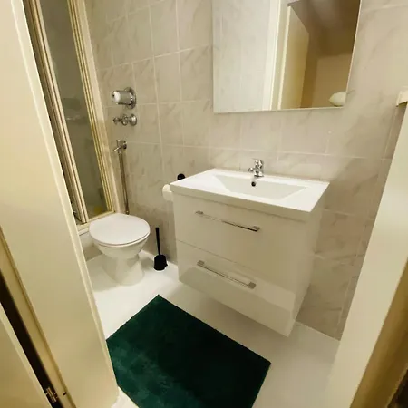 2-Zimmer Wohnung - 600 Meter Zur S-Bahn - 18 Min Zum Muenchen Hbf - Parkplatz & Wlan * Karlsfeld