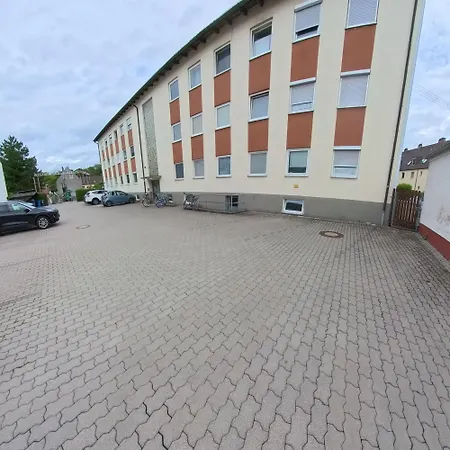 2-zimmer - 600 Meter Zur S-bahn - 18 Min Zum Muenchen Hbf - Parkplatz & Wlan 公寓